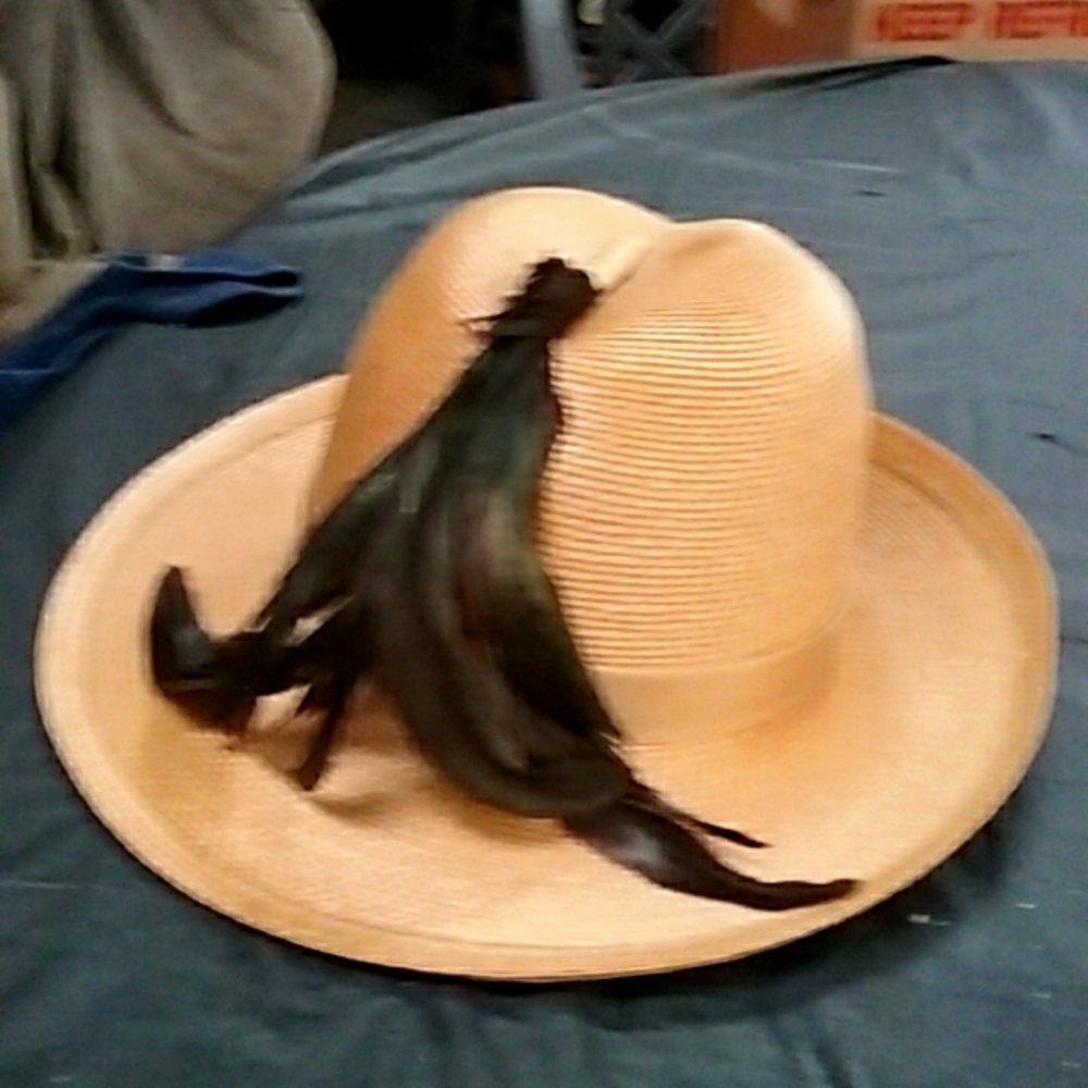 VTG Sandra New York high fashion hat